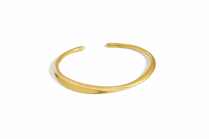 Irregular Wave Bangle - Minimal Marks