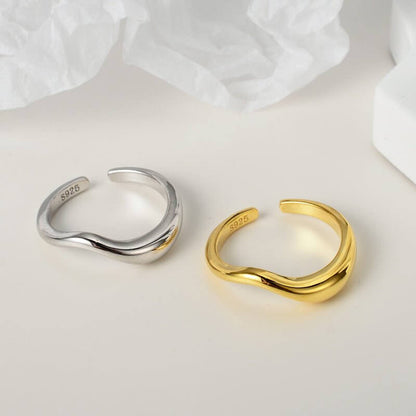 Simple Wave Ring - Minimal Marks