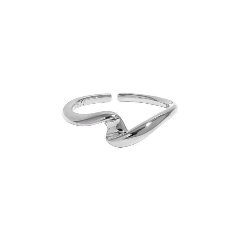 Minimalist Wave Twist Ring - Minimal Marks
