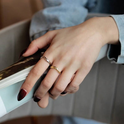 Simple Wave Ring - Minimal Marks